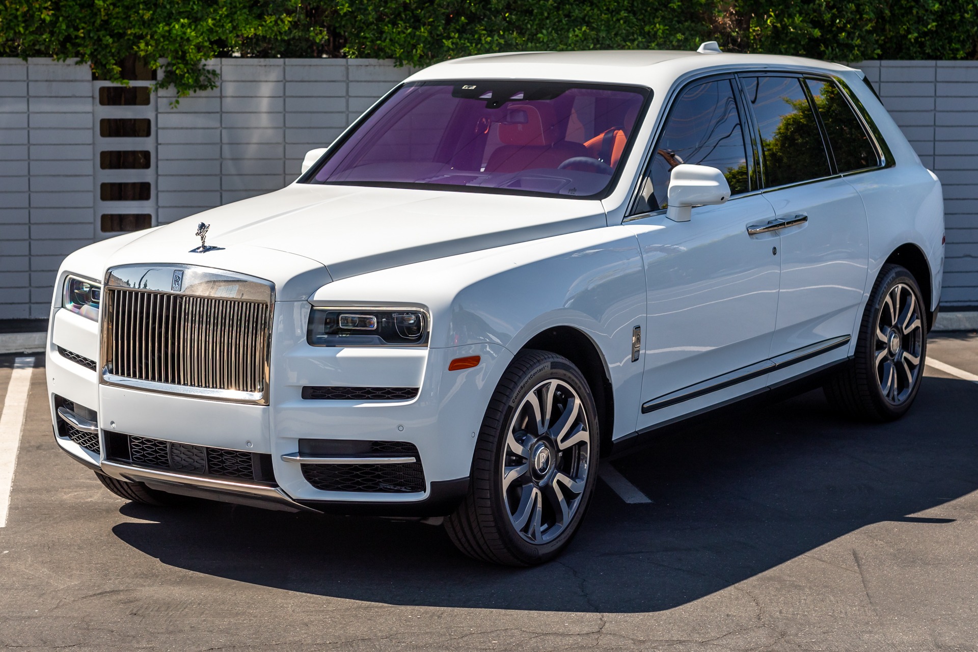 Used-2022-Rolls-Royce-Cullinan-1695408503-1