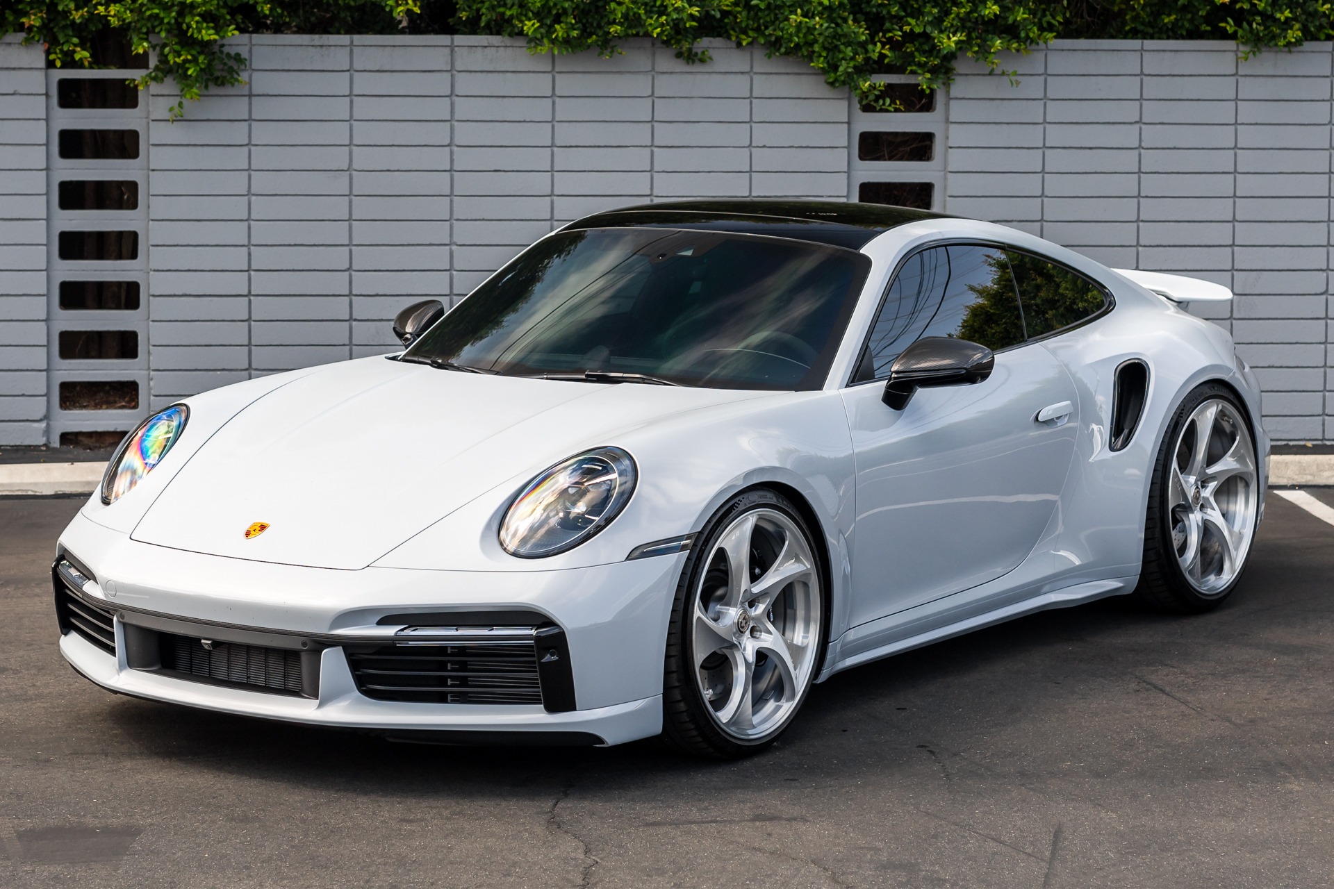 Used-2023-Porsche-911-Turbo-1696269202-1